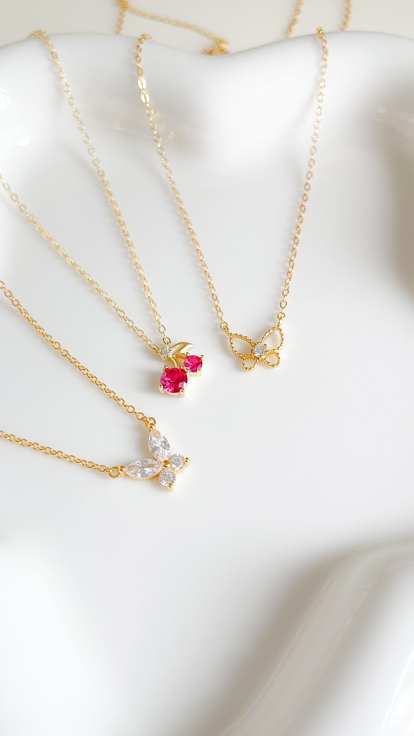 Collar Cherry Love