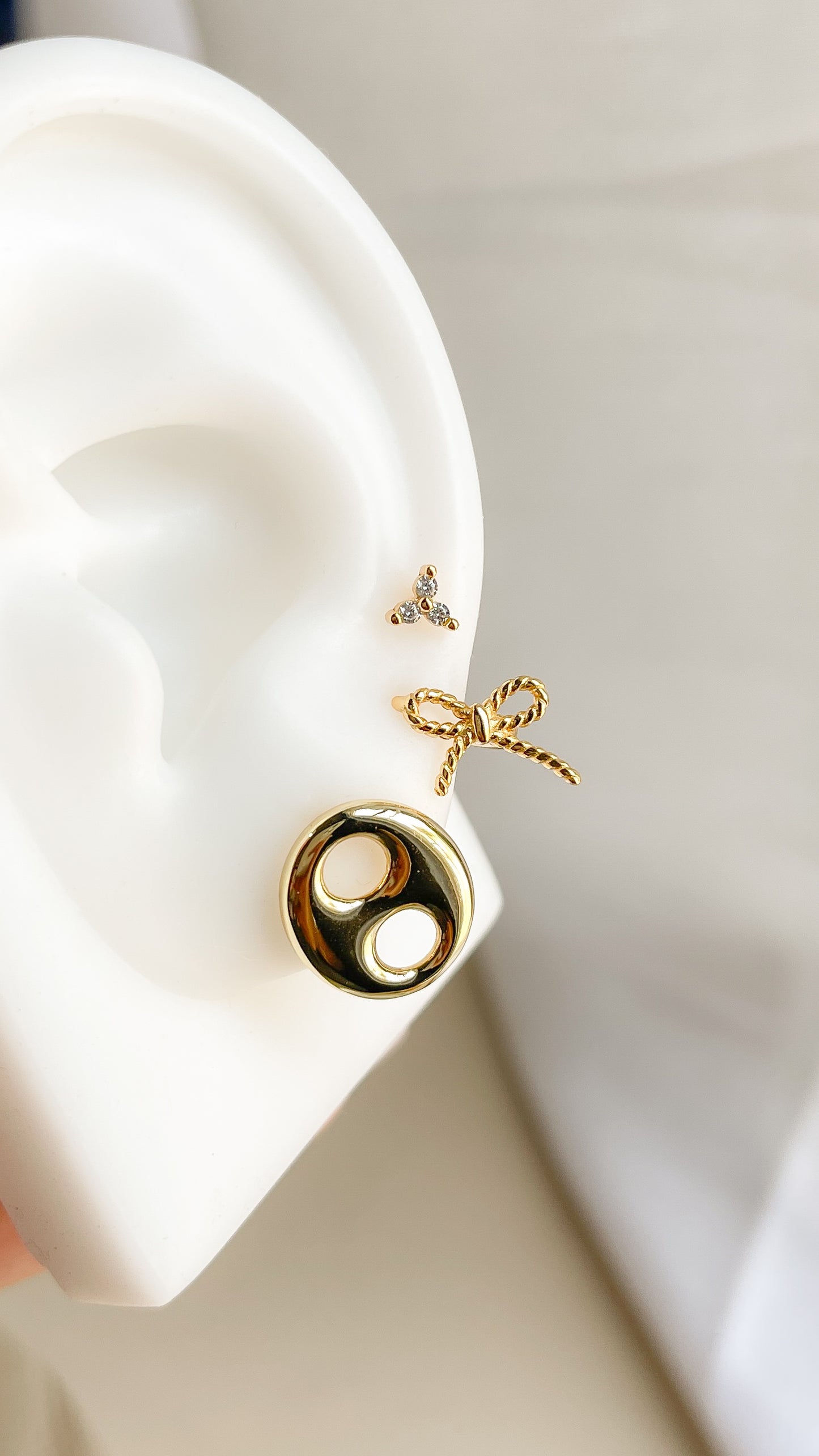 Aretes Chary