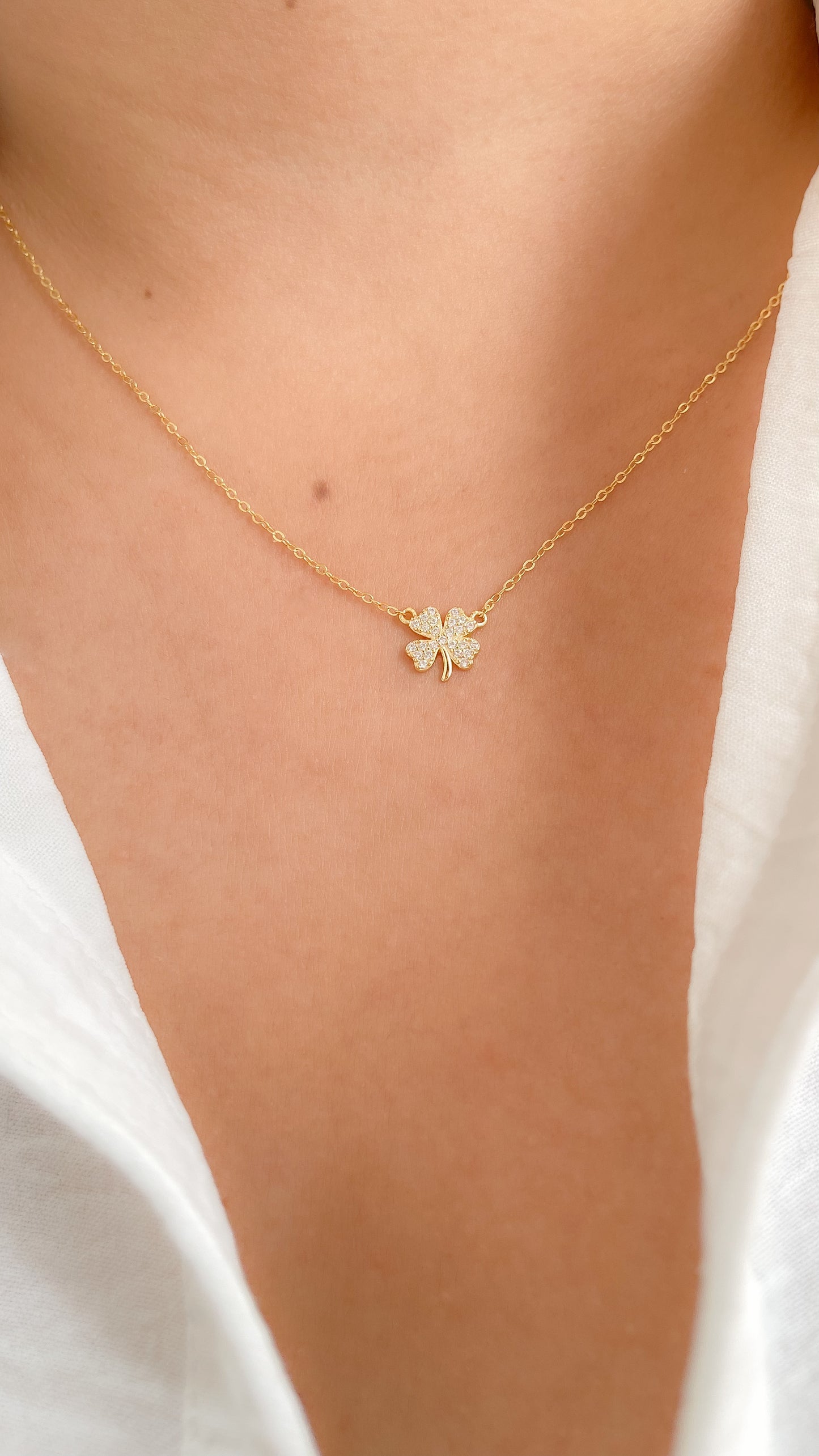 Collar clover