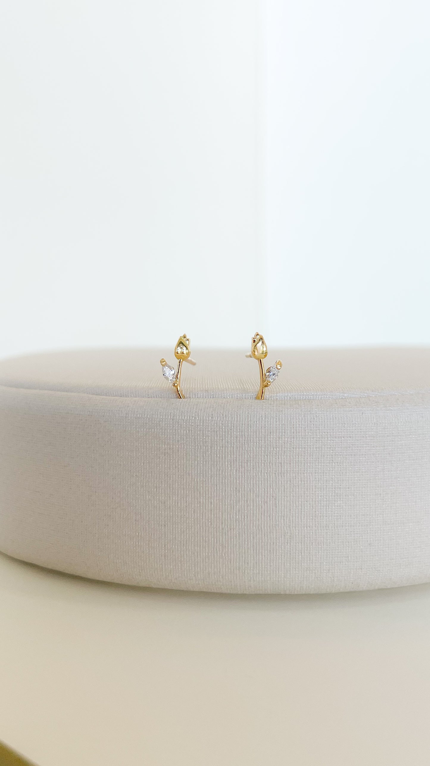 Aretes mini tulipanes