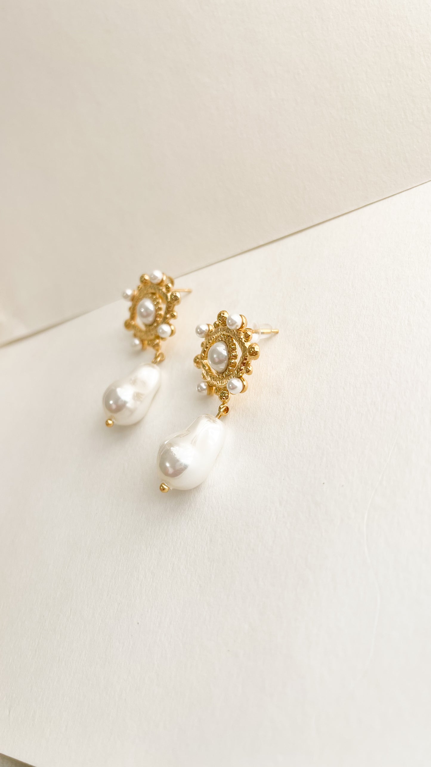 Aretes Elia