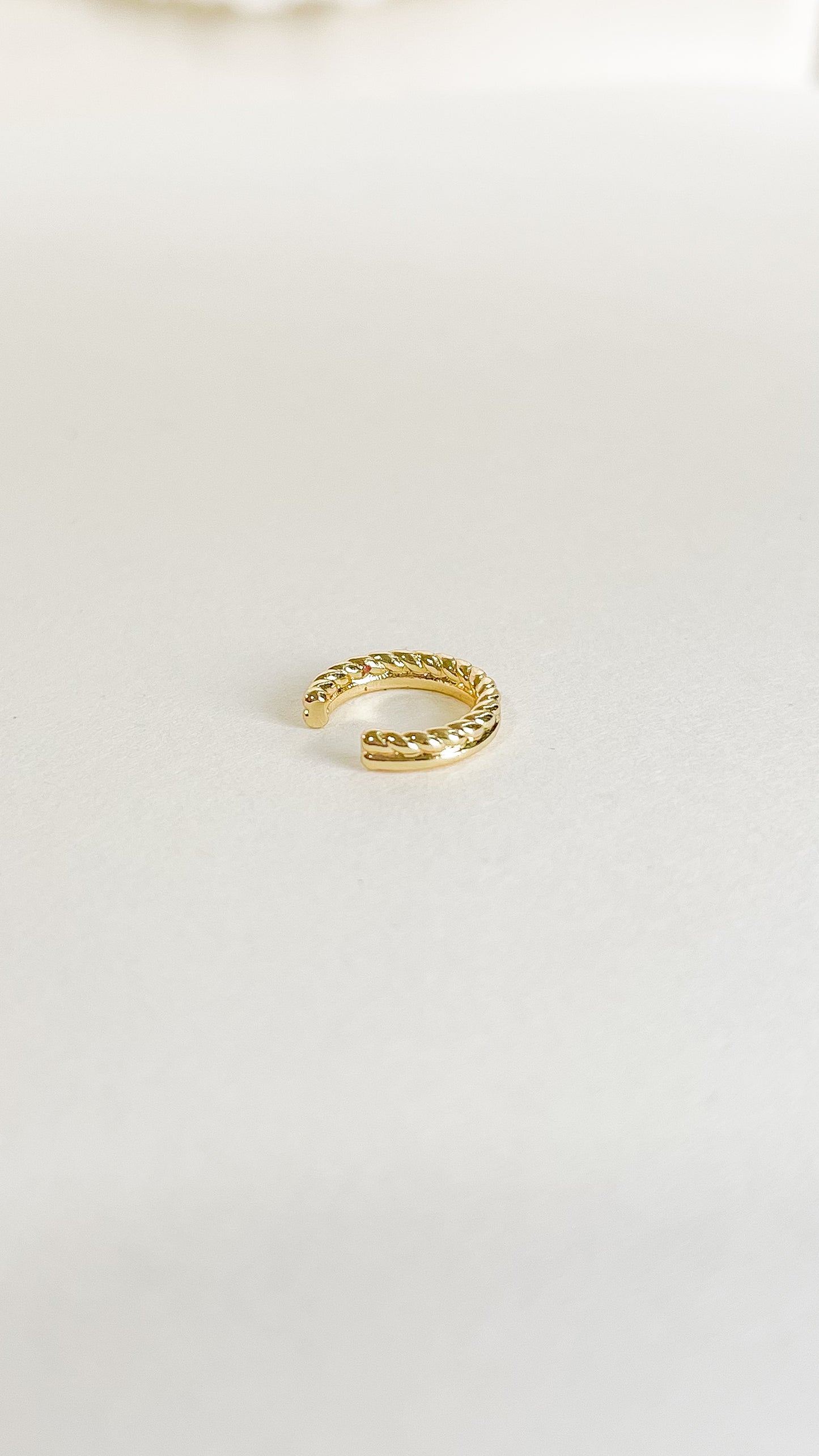Ear cuff kimi