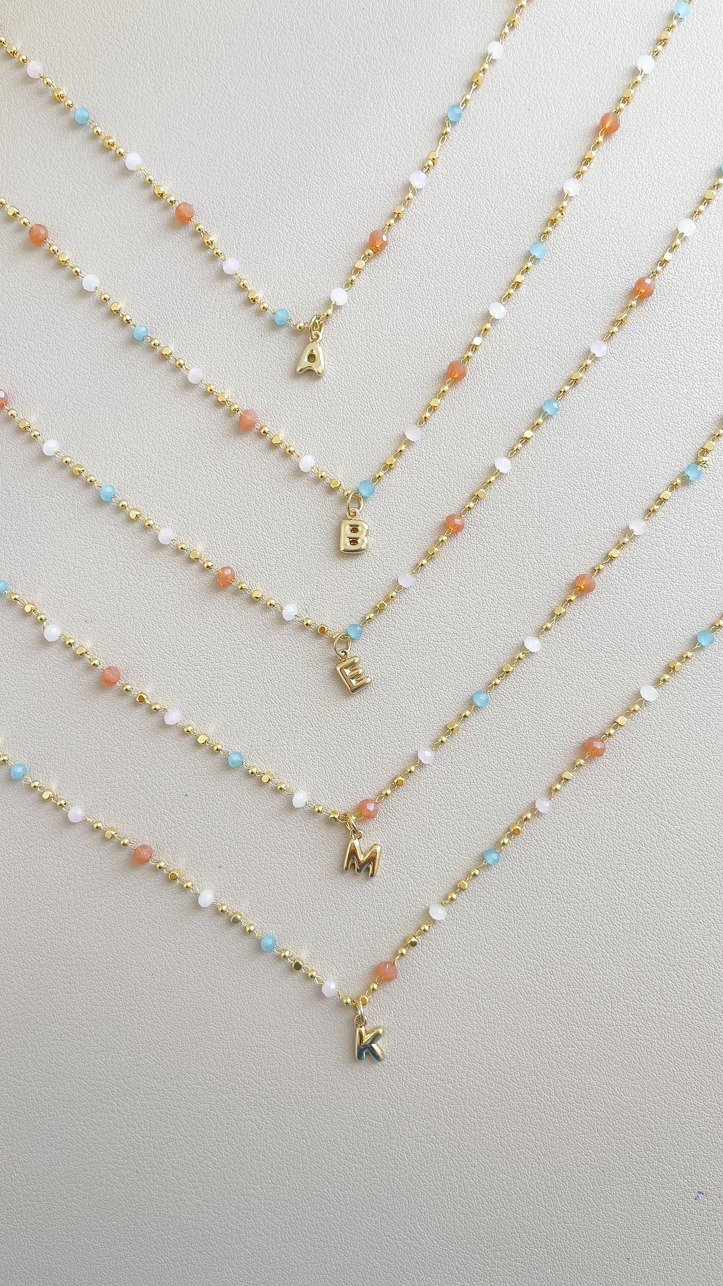 Collar cristales inicial mini