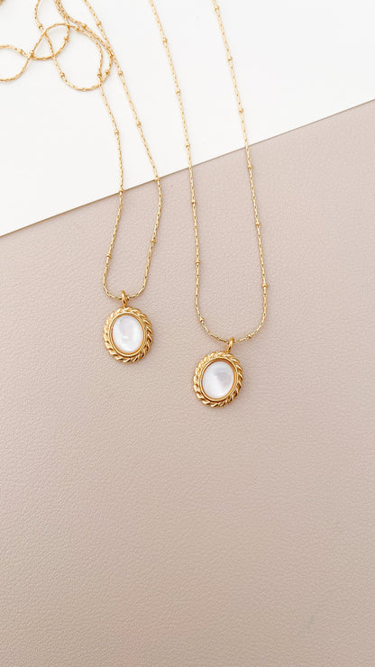 Collar Dione