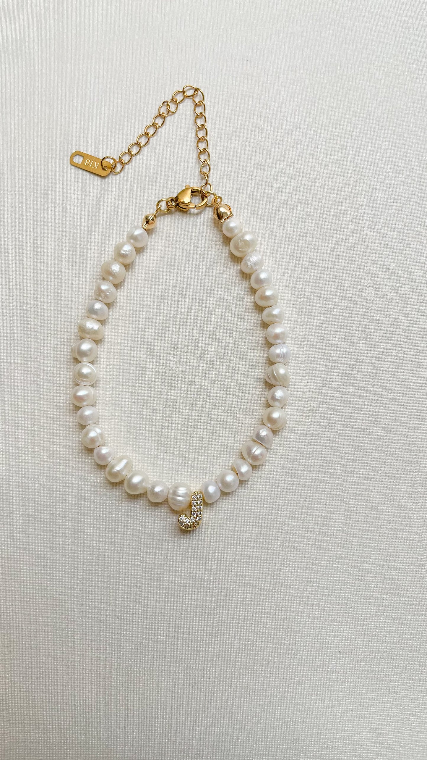 Pulsera con iniciales