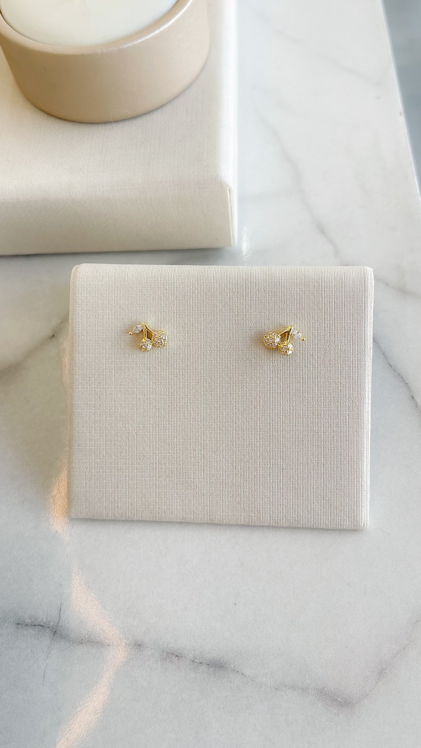 Aretes Cherry minis - AR116